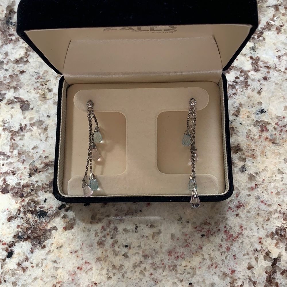 Amazing gemstone earrings!!